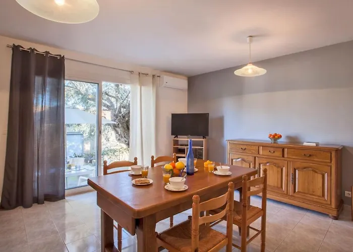 Domaine Bollaccia - Casa Bodri Daire *